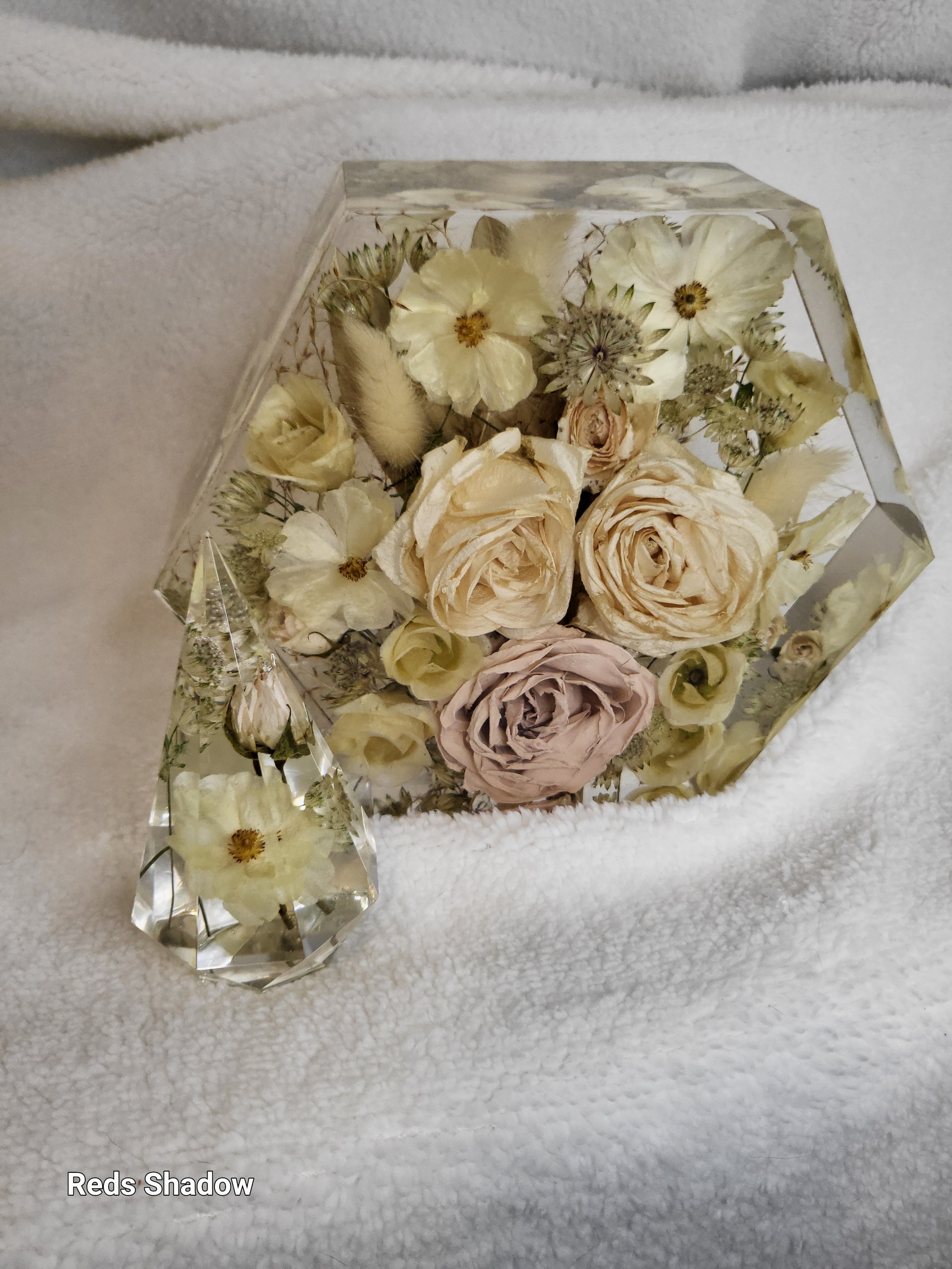 Floral hexagon keepsake